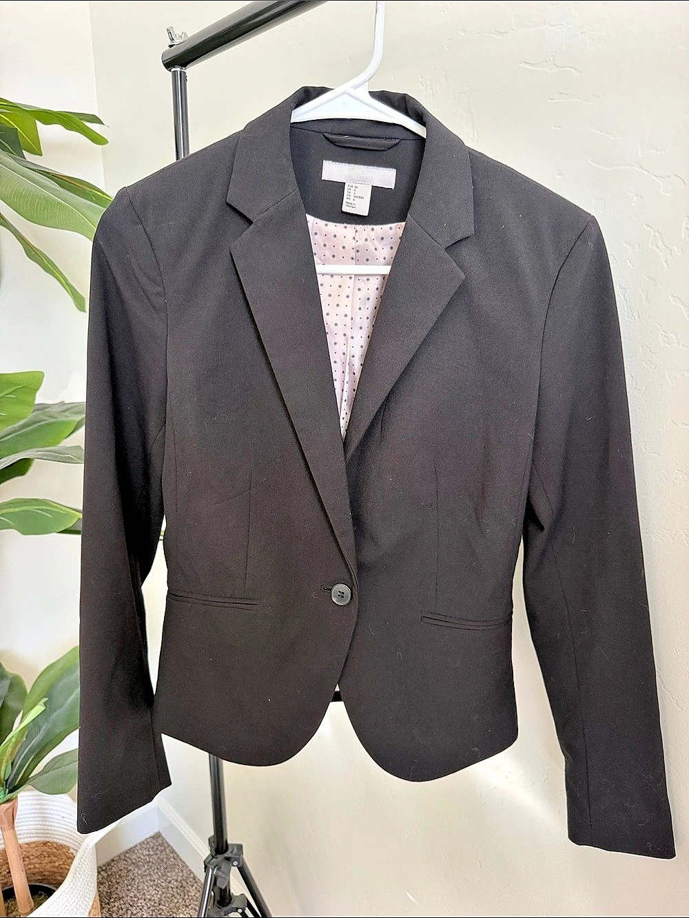 H&M Women's Blazer in Black & Pink Size 6 Like New